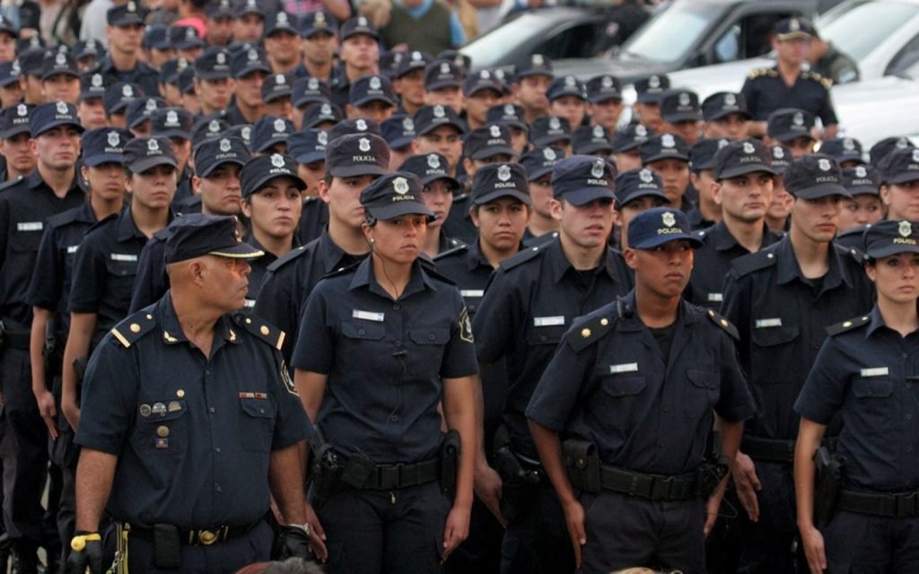 AMPLÍAN LA EDAD DE INGRESO A LA POLICÍA