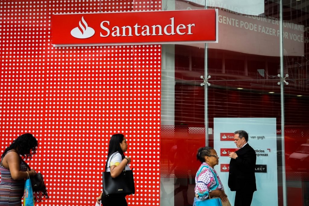 LE ROBAN 2 MILLONES EN BANFIELD