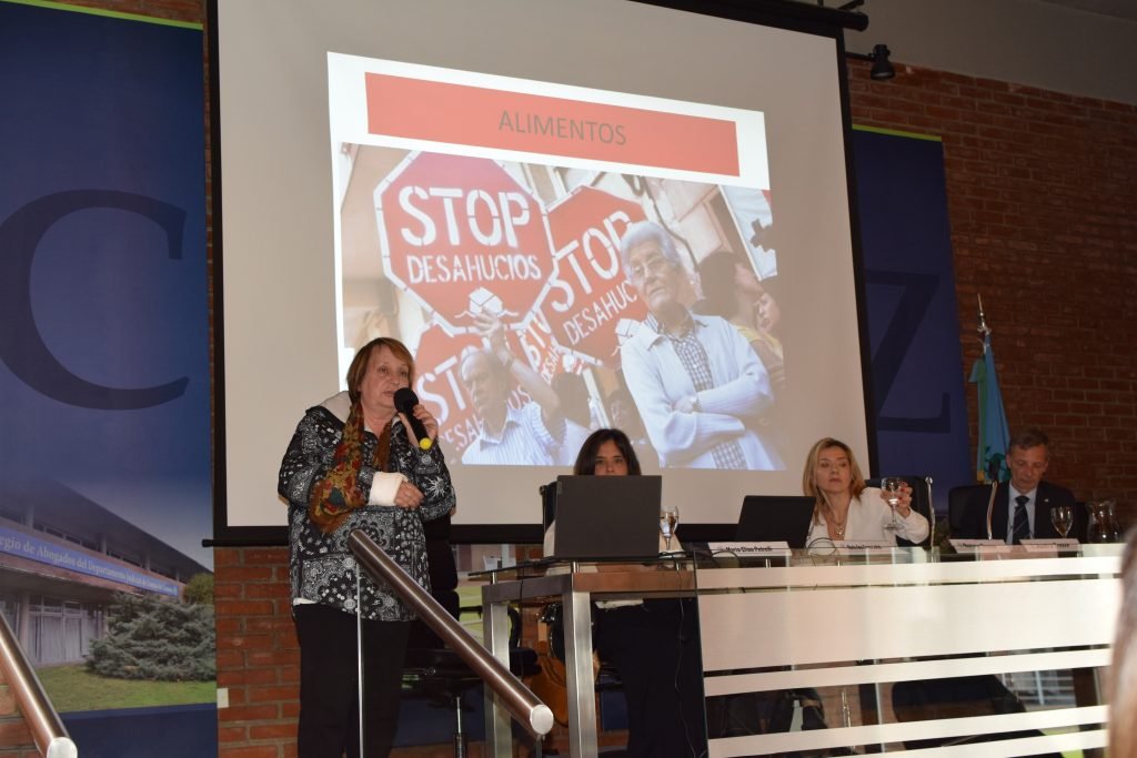 Dra Maria Elisa Petrelli, directora del proyecto Prevención de la Violencia desde los jurídico y el Cuidado de los vínculos con los adultos mayores. 