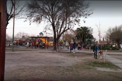 Un joven se suicidó frente a la casa de su ex pareja a metros de la Plaza Sargento Cabral a plena luz del día