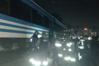 tren arrolló a joven