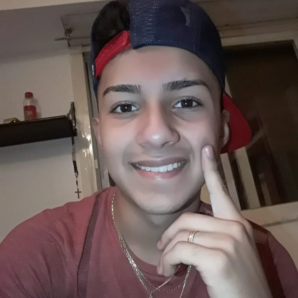 Ofrecen recompensa de 2 millones de pesos por información sobre el asesino prófugo de Dante, un joven de 20 años