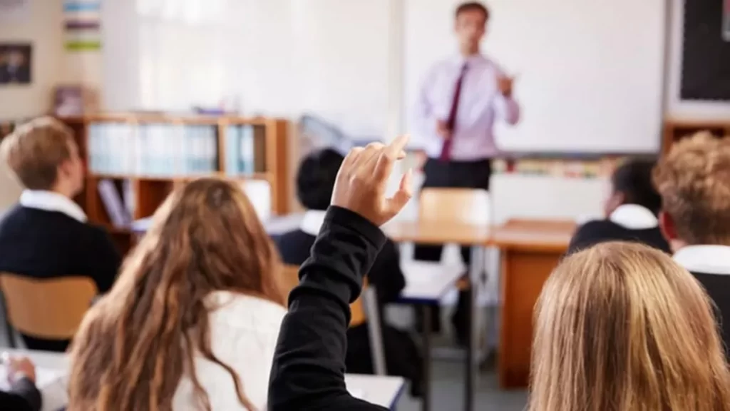 Este mes conmemora a maestros, profesores y alumnos, pero también sumamos el Día del Preceptor: ¿Por qué se celebra?