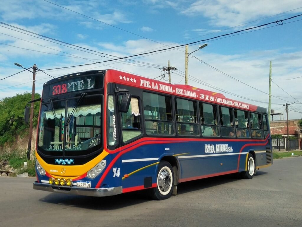 Realizaron un ranking sobre las líneas de colectivos más usadas en el Área Metropolitana de Buenos Aires y Lomas no se quedó afuera