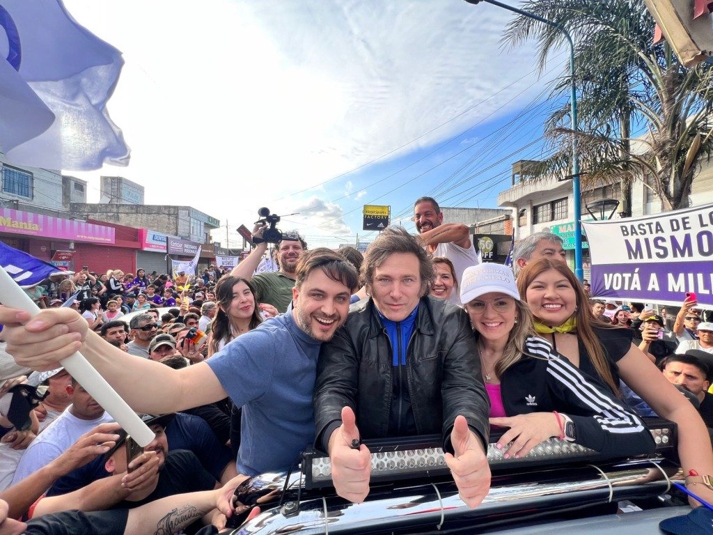 Este fin de semana largo se vivió un clima de campaña muy caliente con los candidatos electorales en Lomas de Zamora