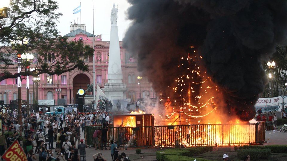 Veintidós años después, Argentina recuerda el aniversario de la crisis ocurrida de diciembre de 2001: "Masacre de Plaza de Mayo"