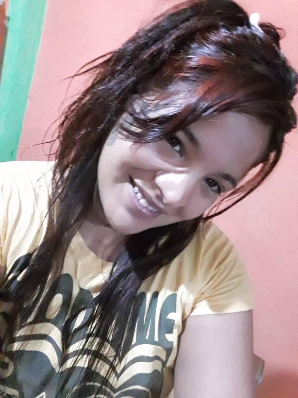 Desesperada búsqueda de una joven mujer conocida como la "China": hablaba por videollamada con su madre, se cortó y no supieron nada más de ella