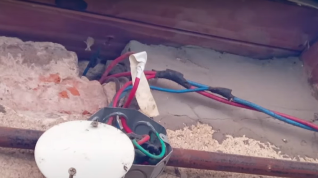 Preocupante situación edilicia en las escuelas de Lomas de Zamora: "Es imposible e inseguro dar clases"