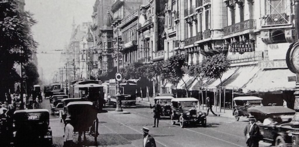 Día Nacional de la Seguridad Vial: En Argentina manejábamos por la izquierda y un día como hoy, cambiamos de sentido