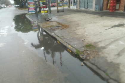 Vecinos de Claypole denunciaron inundaciones