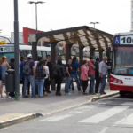 Pago del aguinaldo en cuotas - paro de colectivos