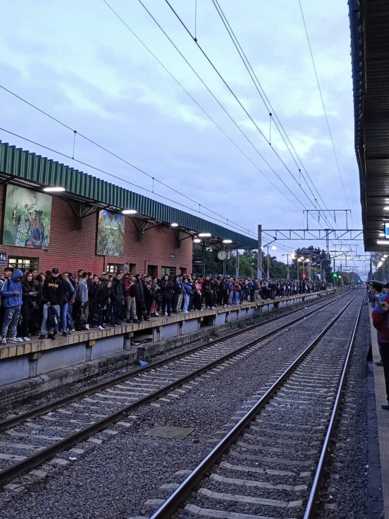 Paro de trenes el 28 de enero: La Fraternidad oficializó la medida "en virtud de la falta de respuesta reiteradas en las paritarias"