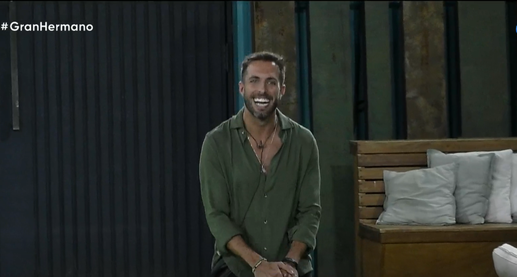Con un 50,4% de los votos, Bati se convirtió en el nuevo eliminado de la casa de Gran Hermano en un reñido versus con Luz
