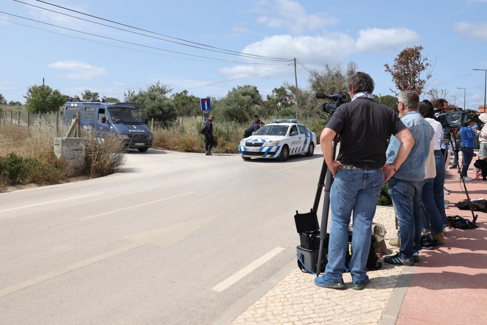 Nuevas diligencias en Portugal por el caso Madeleine McCann: bomberos colaboraron en operativo en Praia da Luz