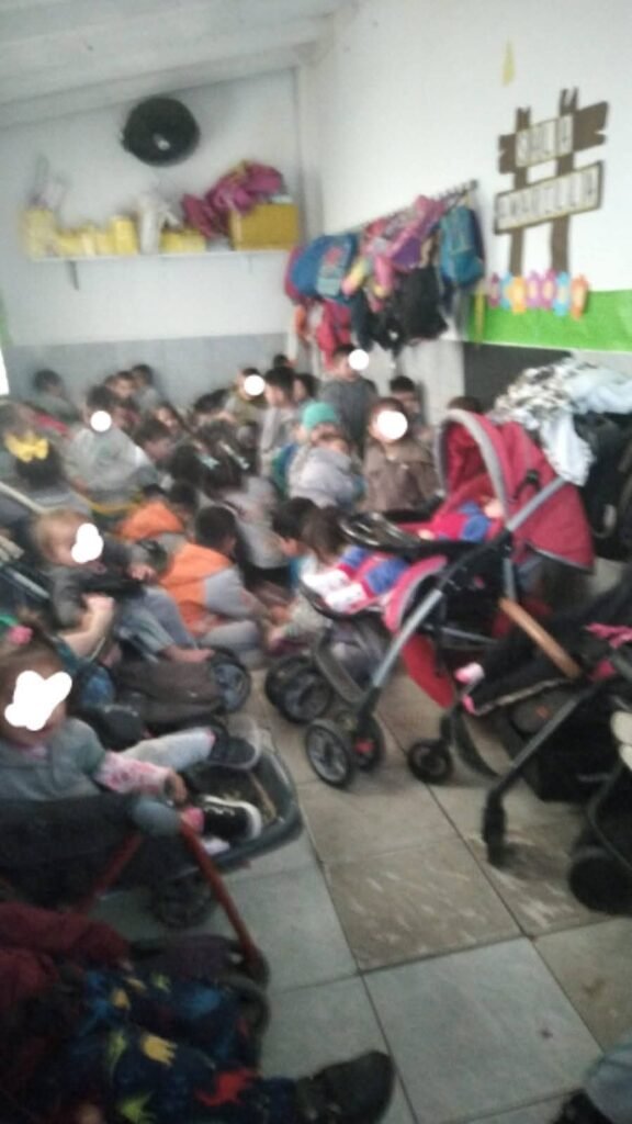 Ex empleadas denuncian a un jardín comunitario de Villa Urbana por presunto maltrato infantil, negligencia y amenazas