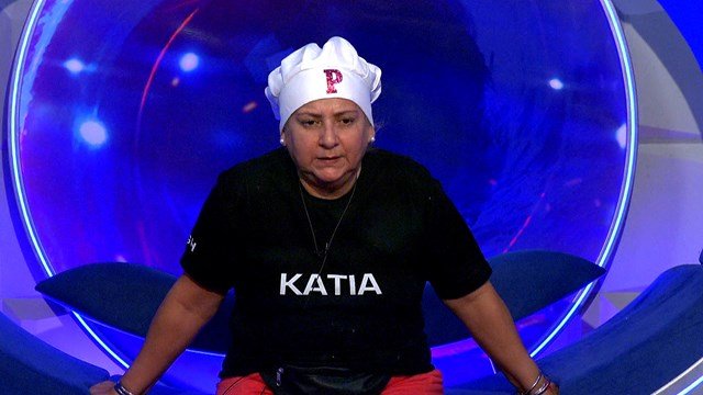 Expulsaron a Petrona Jerez de Gran Hermano por ingresar cigarrillos de forma clandestina, escondidos en su ropa