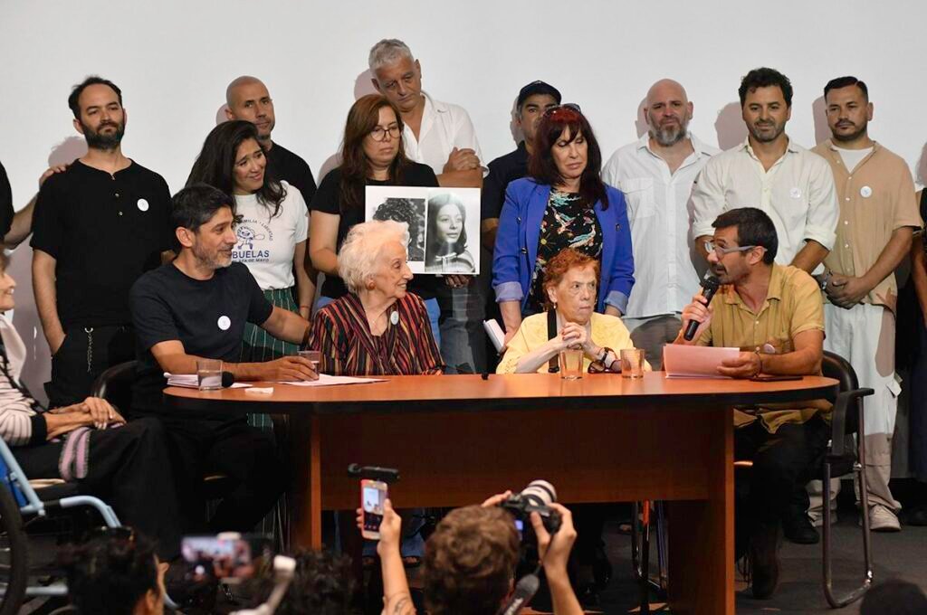 Las Abuelas de Plaza de Mayo anunciaron la restitución del nieto 140: "¡ENCONTRAMOS al nieto 140!"