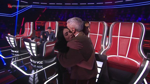 Tensión y risas en La Voz Argentina 2025: el intento fallido de bloqueo que casi rompe una amistad entre coaches