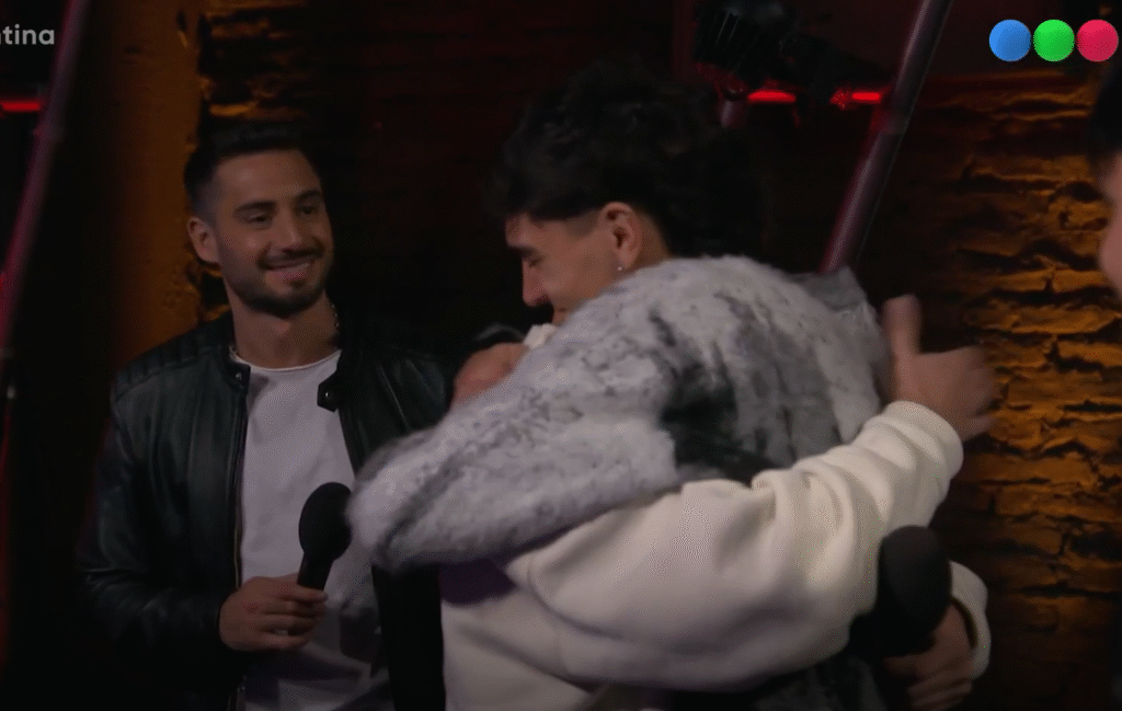 Dos amigos cumplieron su sueño: de recibir ayuda por TikTok para viajar a hacer el casting a cantar en el escenario de La Voz Argentina