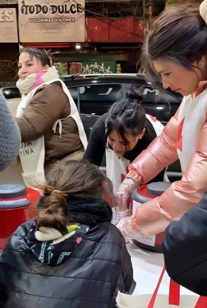 Refuerzan la ayuda de la Cruz Roja a personas en situación de calle ante las bajas temperaturas que atraviesan la región