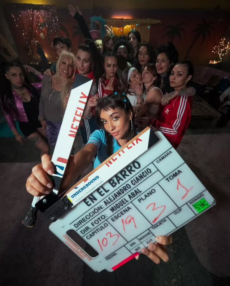 María Becerra debuta como actriz en “En el barro”, el nuevo spin-off de El Marginal con una escena "a los besos" con Valentina Zenere