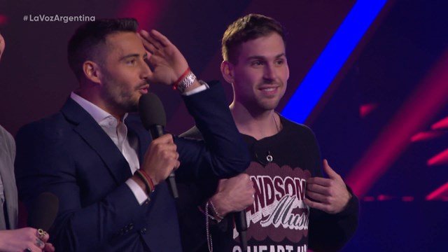Nico Occhiato intentó hacer de cupido y generar una historia de amor en La Voz Argentina pero le salió mal