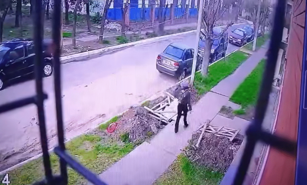 Intento de abuso en el Barrio Odisa: un hombre siguió a una joven hasta la puerta de su casa e intentó atacarla