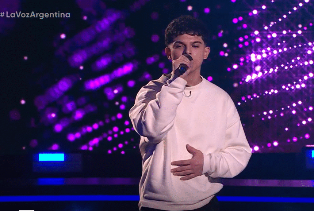 Dos amigos cumplieron su sueño: de recibir ayuda por TikTok para viajar a hacer el casting a cantar en el escenario de La Voz Argentina