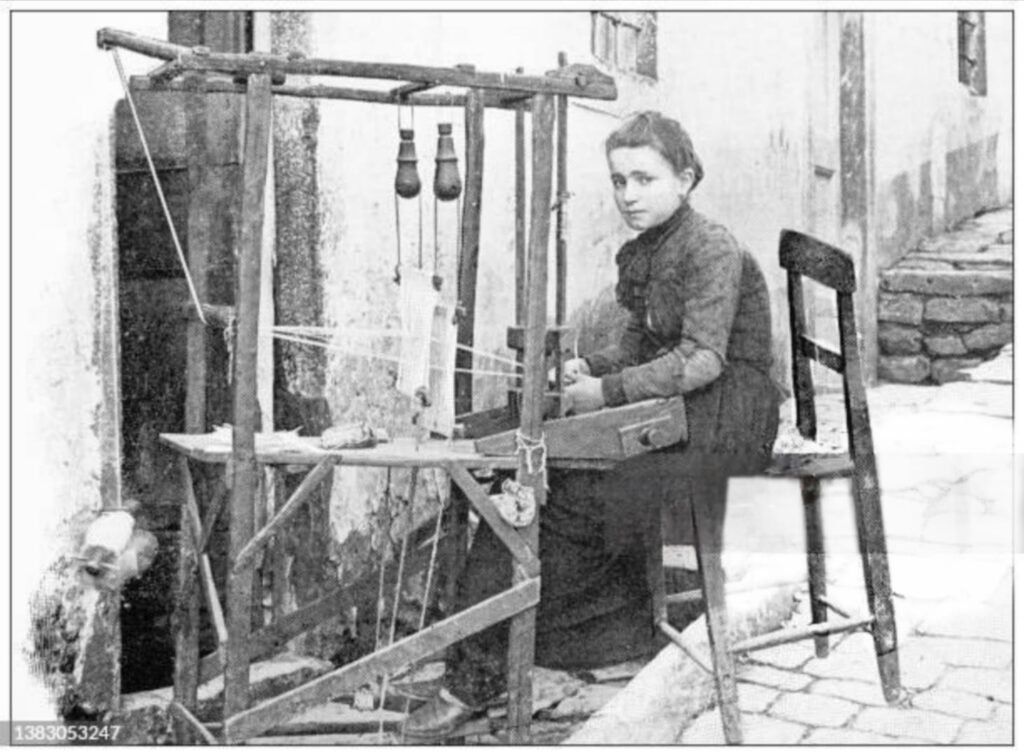 Hoy 13 de julio se celebra el Día de la Tejedora, una fecha para reconocer un oficio ancestral que une generaciones