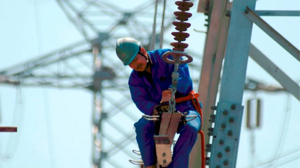Cada 13 de julio se conmemora el Día del Trabajador de la Electricidad en Argentina, un día que busca visibilizar, reconocer y valorar