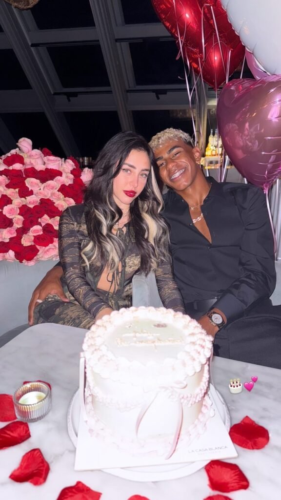 Lamine Yamal y Nicki Nicole confirmaron su relación con una foto en redes sociales durante el cumpleaños de la cantante