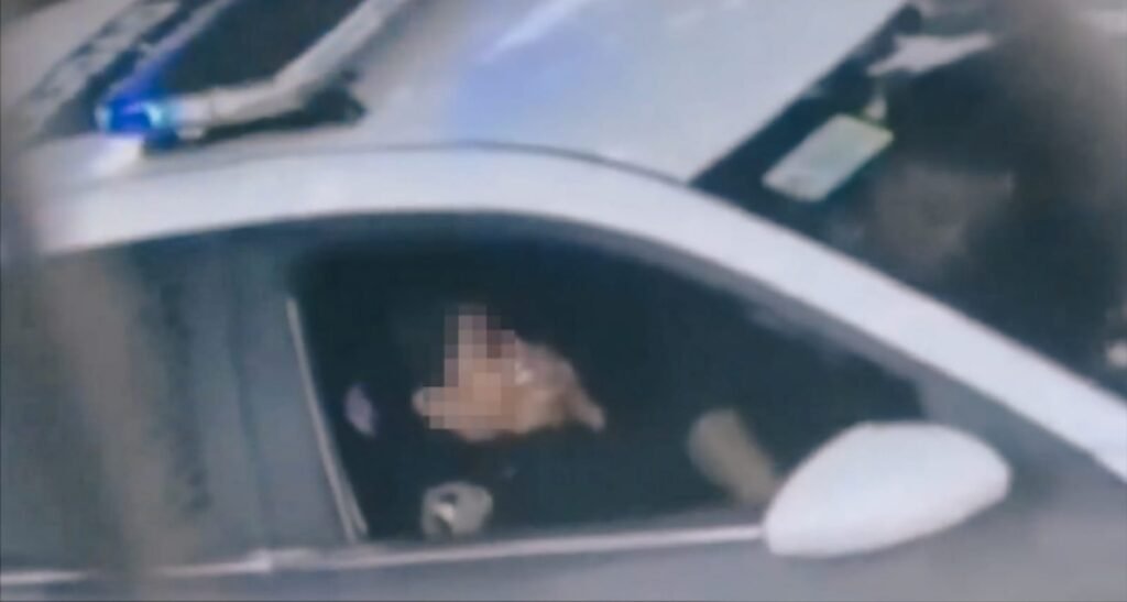 Luego de viralizarse un video, investigan a policías y serán sancionados por presunto acto sexual dentro de una patrulla