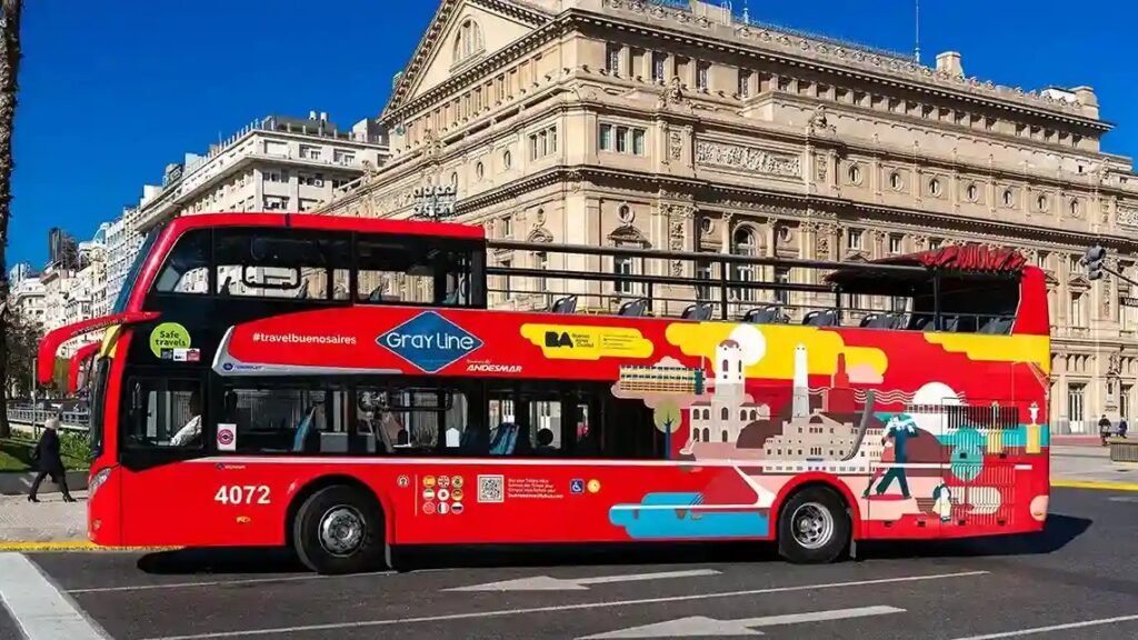 Elecciones 2025: El bus turístico de CABA se utilizará en la campaña de La Libertad Avanza en Provincia de Buenos Aires