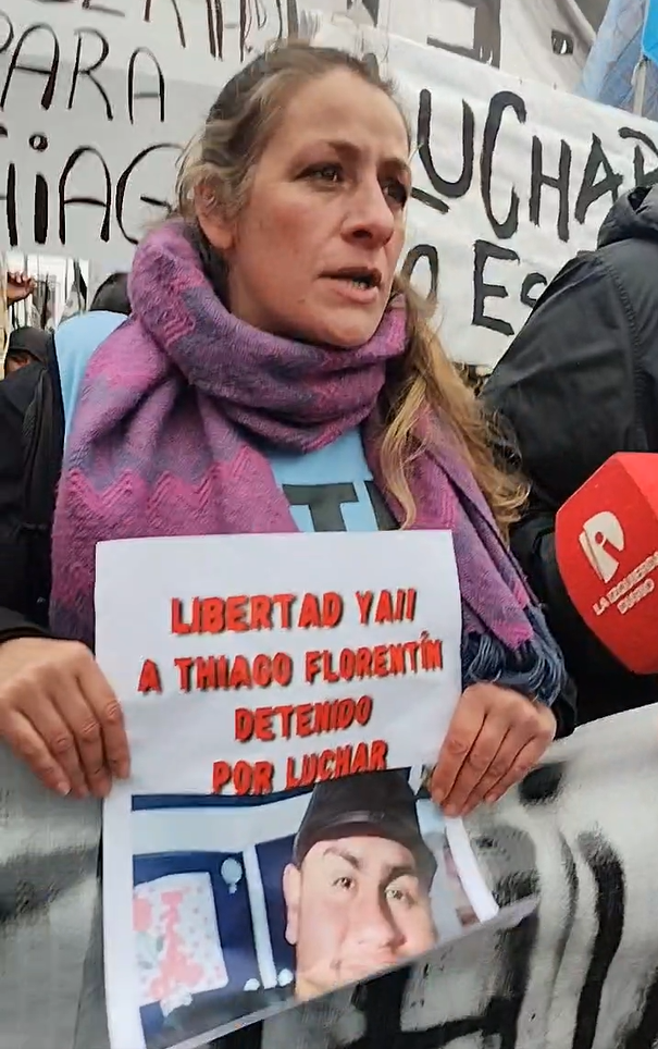 Reclamo y marcha en Lomas de Zamora por la liberación de Thiago Florentín, detenido tras la caravana de Javier Milei