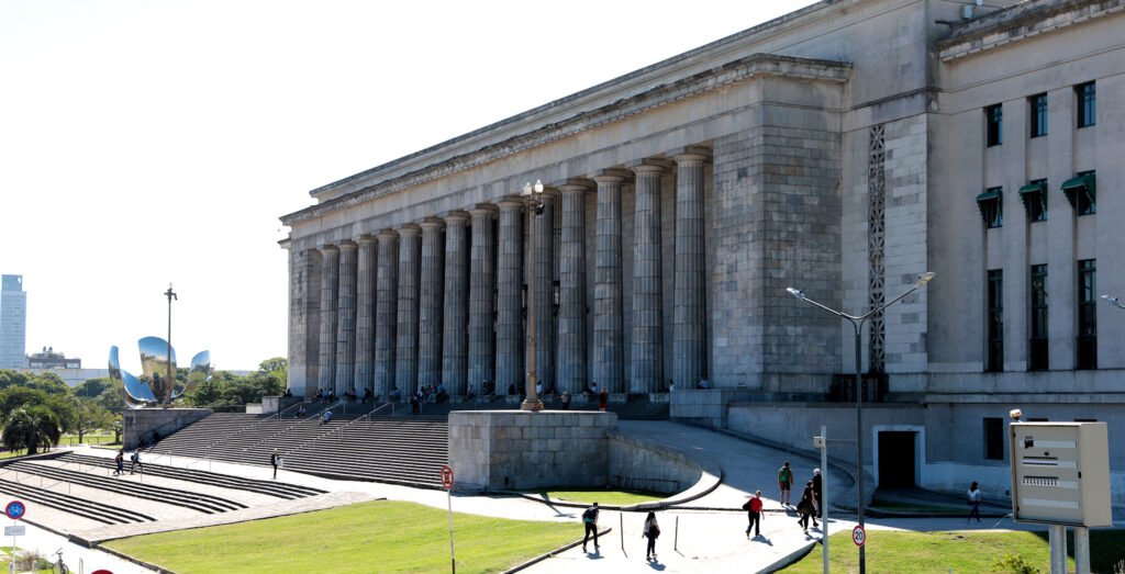 En noviembre se presentarán los informes de auditoría de cuatro facultades de la UBA, según informó el presidente de la AGN