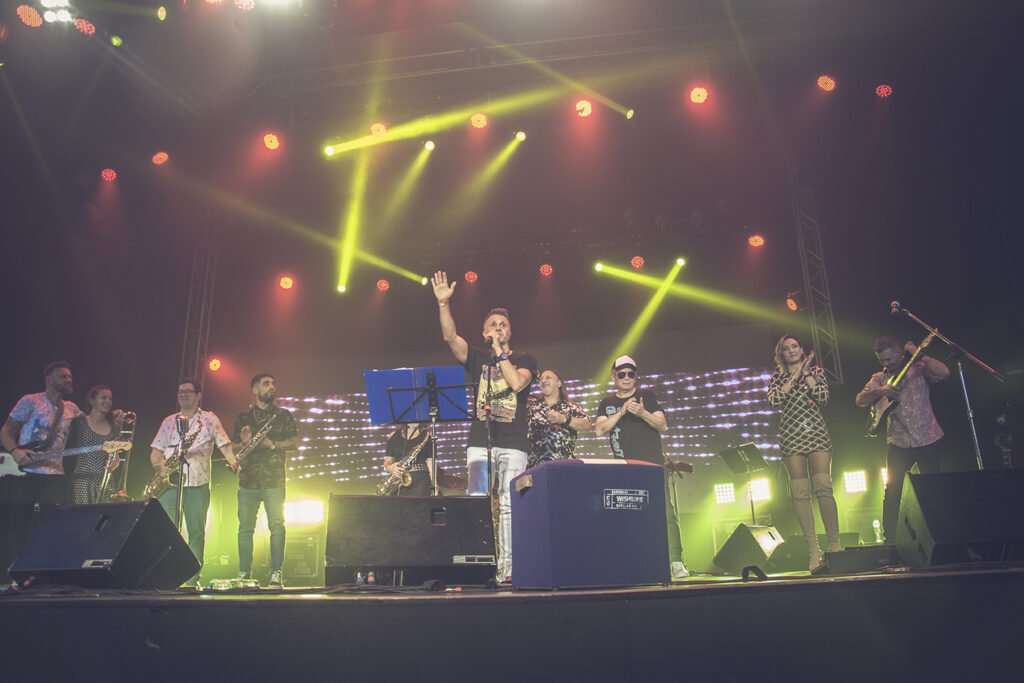 Sergio Lapegüe celebra los diez años de trayectoria de la Lapeband con un show gratuito en Lomas de Zamora