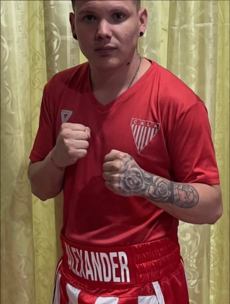 Alexander “Canelo de Lomas”, consiguió su primer cinturón y sueña con ser campeón mundial