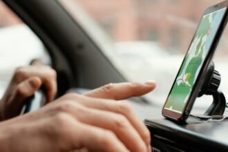 Acusan a un conductor de una app de viajes de secuestrar a una pasajera