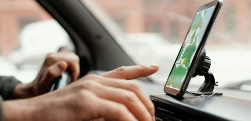 Acusan a un conductor de una app de viajes de secuestrar a una pasajera