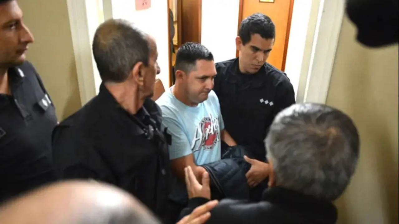 Reclaman justicia para ex policía condenado por la muerte de un ...