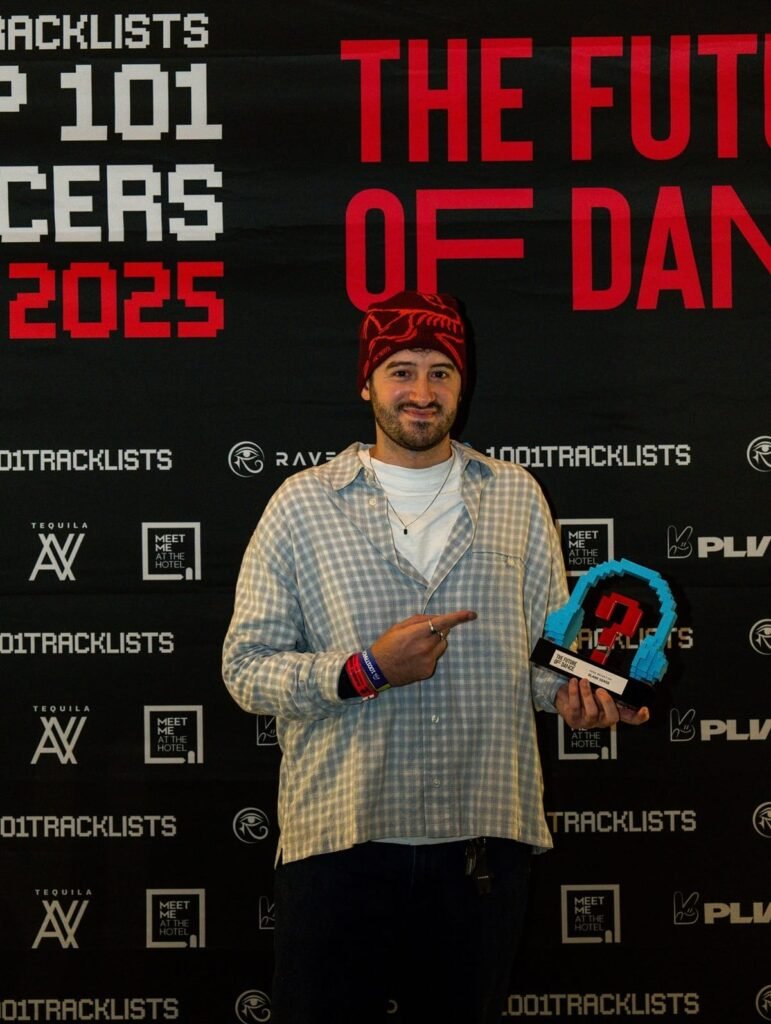 Blank Sense, el DJ lomense distinguido entre los artistas emergentes más influyentes del mundo