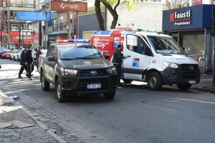 mujer atropellada trasladada a centro de salud
