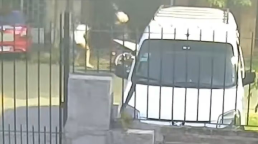 acuso a su novia de infiel y le disparo