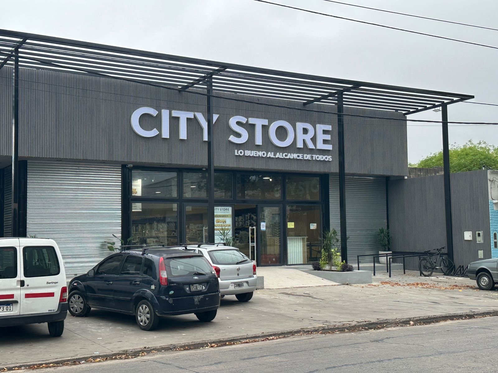 CITY STORE: EL MEGALOCAL QUE LLEGA A LOMAS Y YA GENERA EXPECTATIVA
