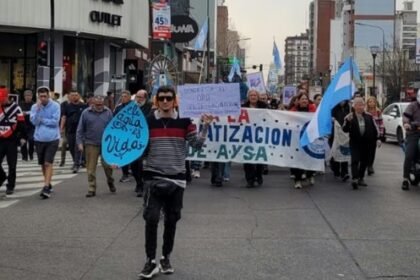 el agua no se vende